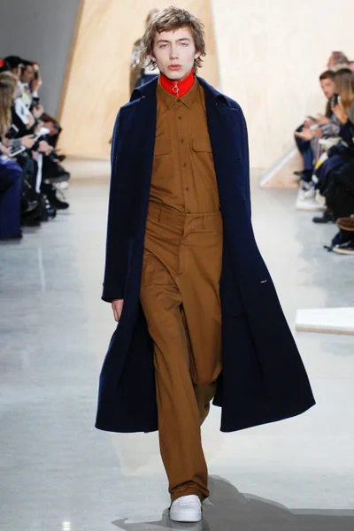 Look 13